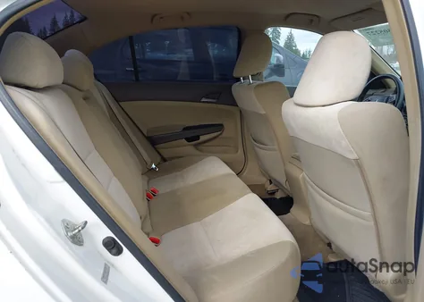 2008 Honda Accord 2.4 Lx z USA, uszkodzony, nr VIN 1HGCP26348A150917